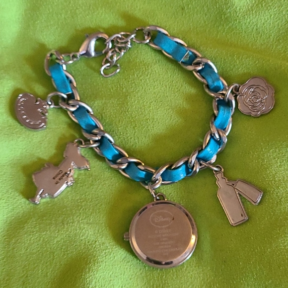 Official Disney Alice in Wonderland watch charm bracelet - Picture 2 of 5